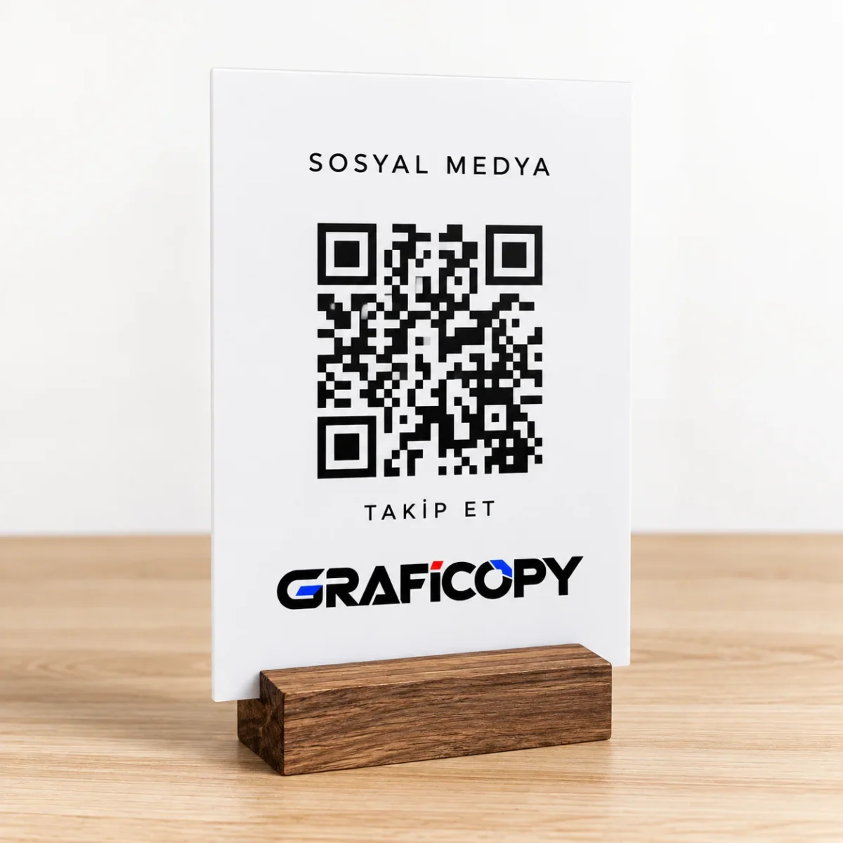 VİZEKOD Sosyal Medya QR Standı